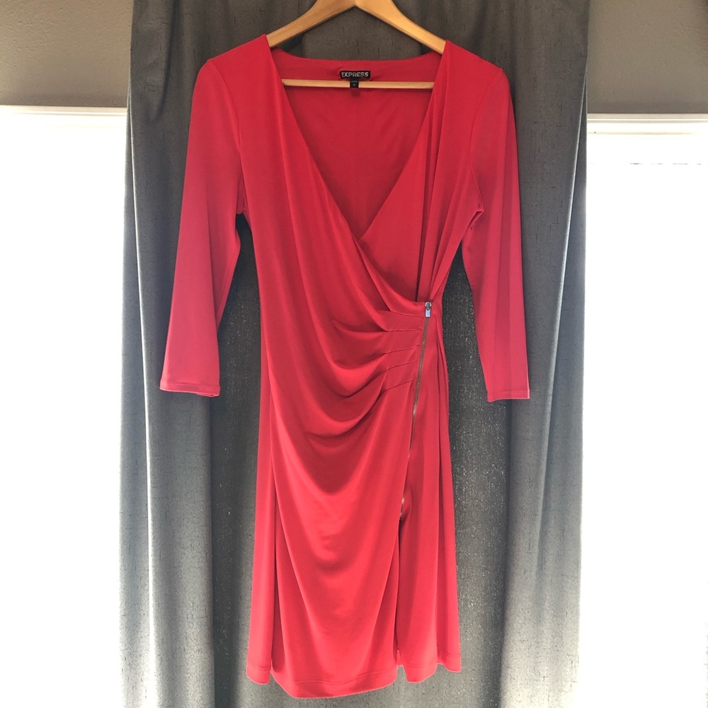 EXPRESS DRESS